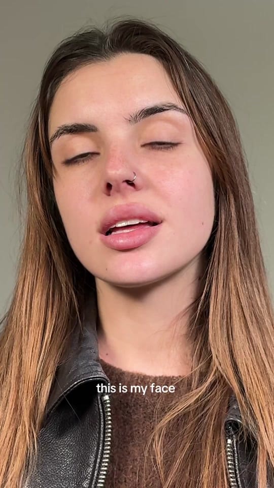 Post 6 by maria sousa | mua on TikTok (video)
