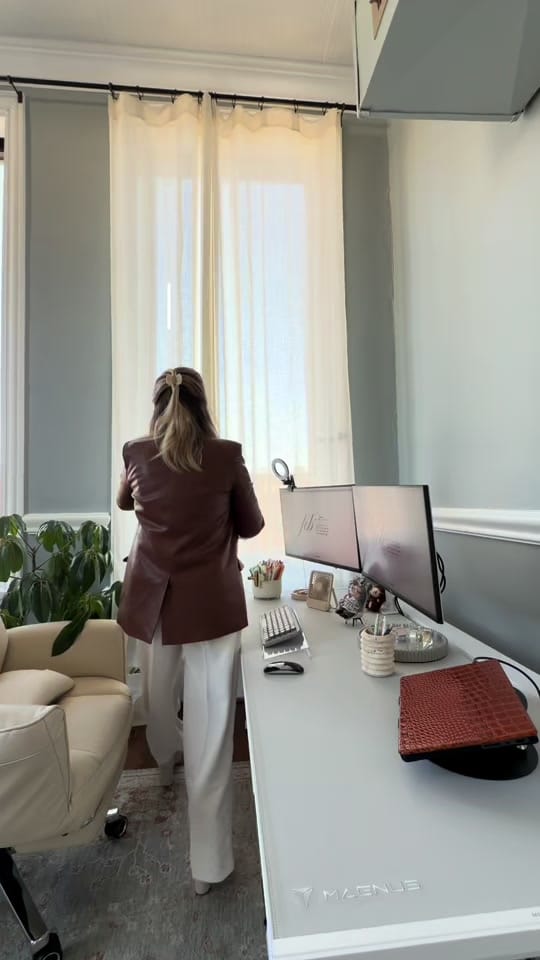 Post 8 by After.law on TikTok (video)