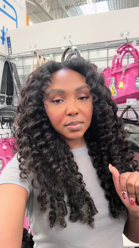 Post 3 by Lachelle Trends on TikTok (video)