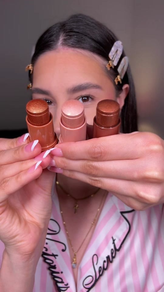 Post 8 by Ivanna Bolek on TikTok (video)