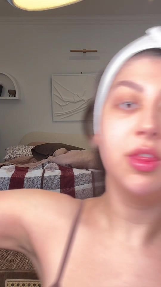 Post 4 by TARA SIGARI | MAKEUP on TikTok (video)