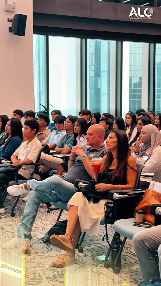 Post 7 by ALC Work and Travel on TikTok (video)