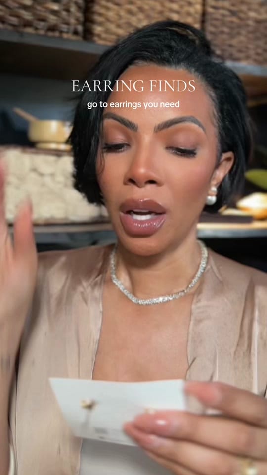 Post 2 by Samantha Abraham on TikTok (video)