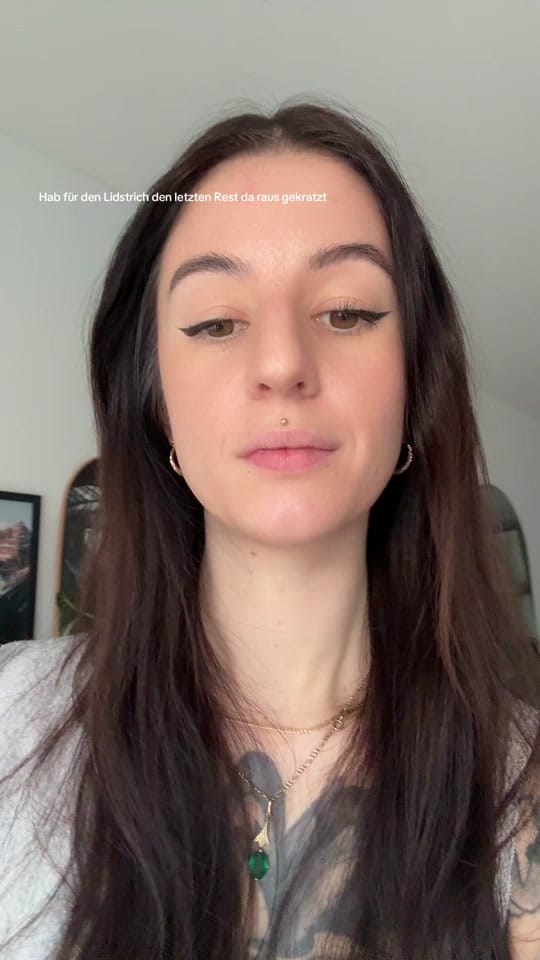 Post 1 by susannameeow on TikTok (video)