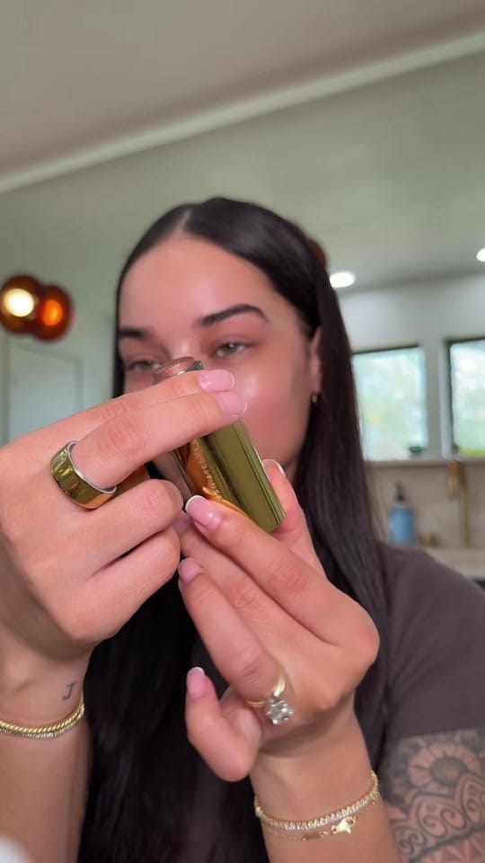 Post 4 by Desire’ on TikTok (video)