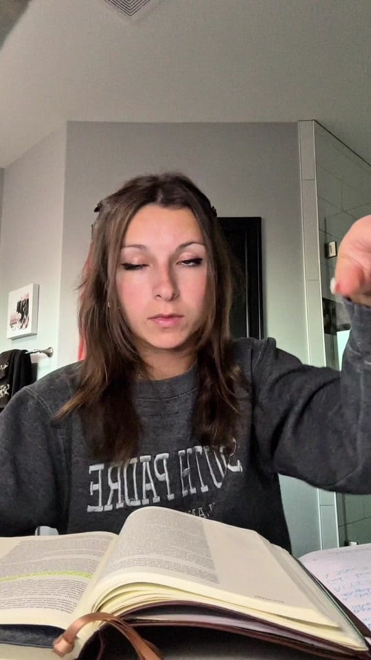 Post 5 by Lexi Serna† on TikTok (video)