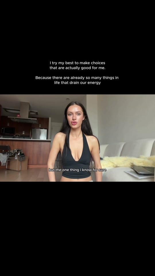 Post 6 by Mishka Dii on TikTok (video)