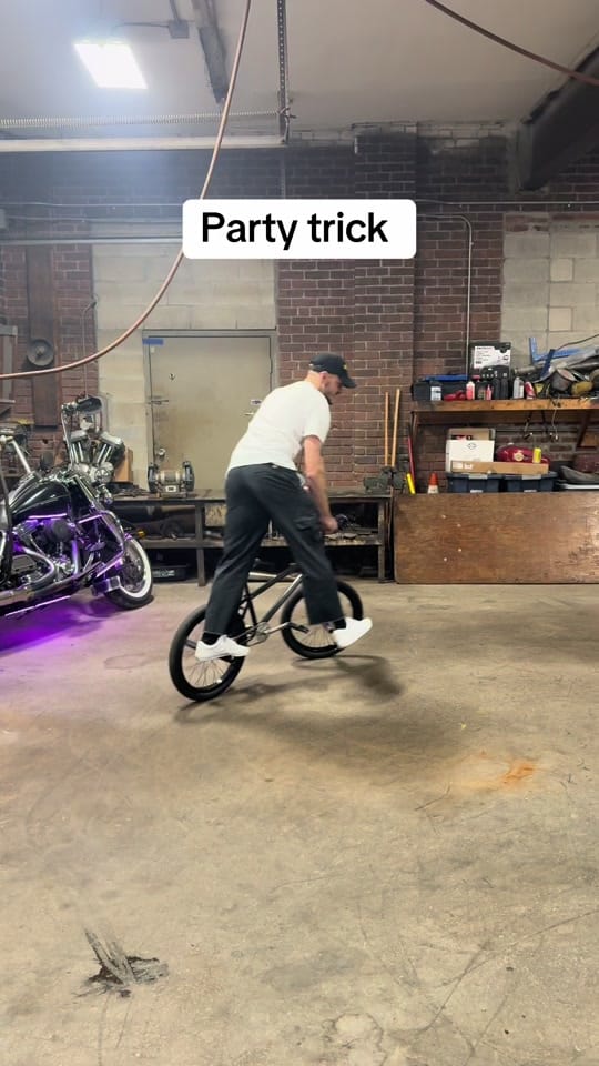 Post 3 by Mannie Nogueira on TikTok (video)
