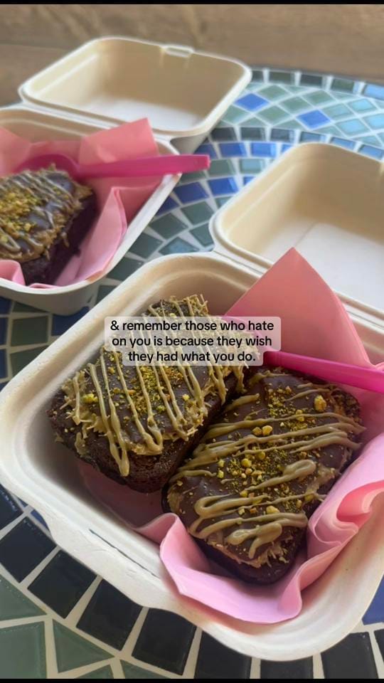 Post 7 by laurita 🌷🫧💌 on TikTok (video)