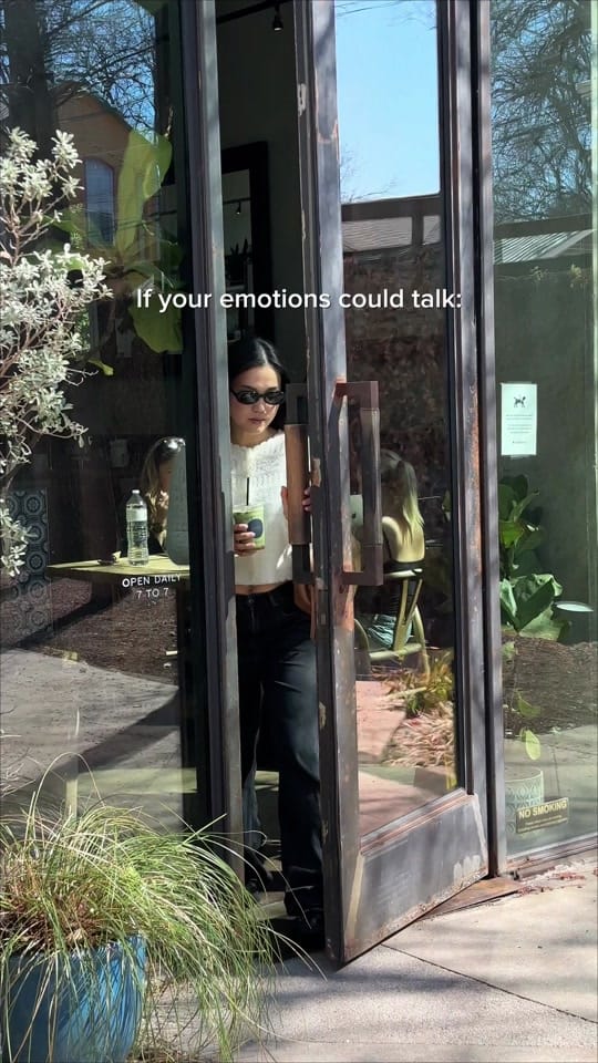 Post 10 by Arina Negishi on TikTok (video)