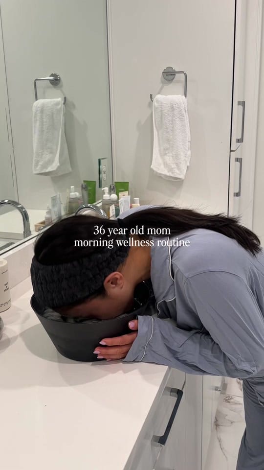 Post 9 by Arina Negishi on TikTok (video)