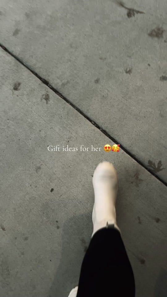 Post 3 by Mari on TikTok (video)