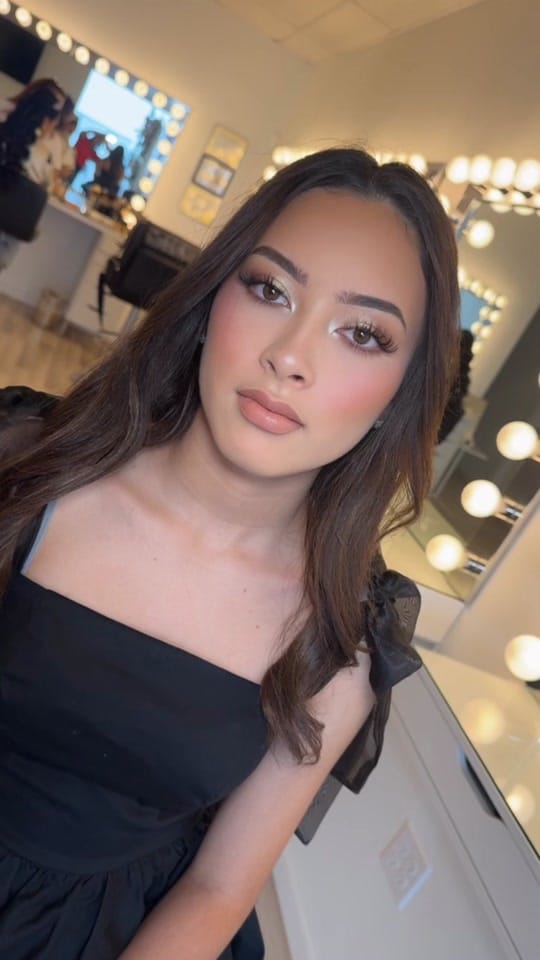 Post 6 by MakeupbyCrisLpz on TikTok (video)