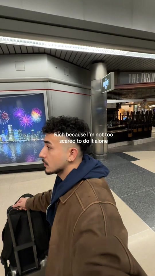 Post 8 by gustavoacal on TikTok (video)