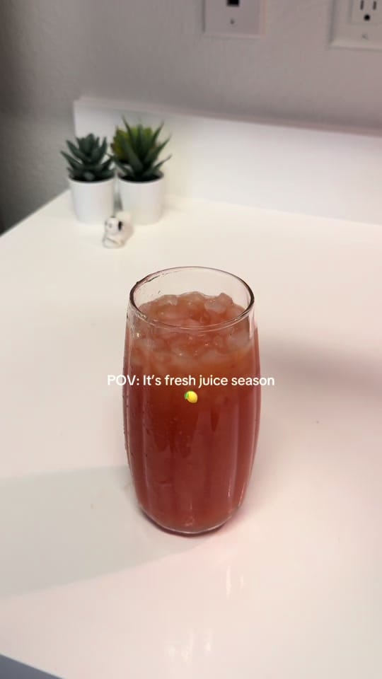 Post 2 by Nanii on TikTok (video)