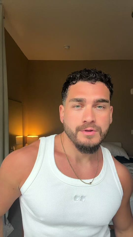 Post 10 by Eliaraadelia on TikTok (video)