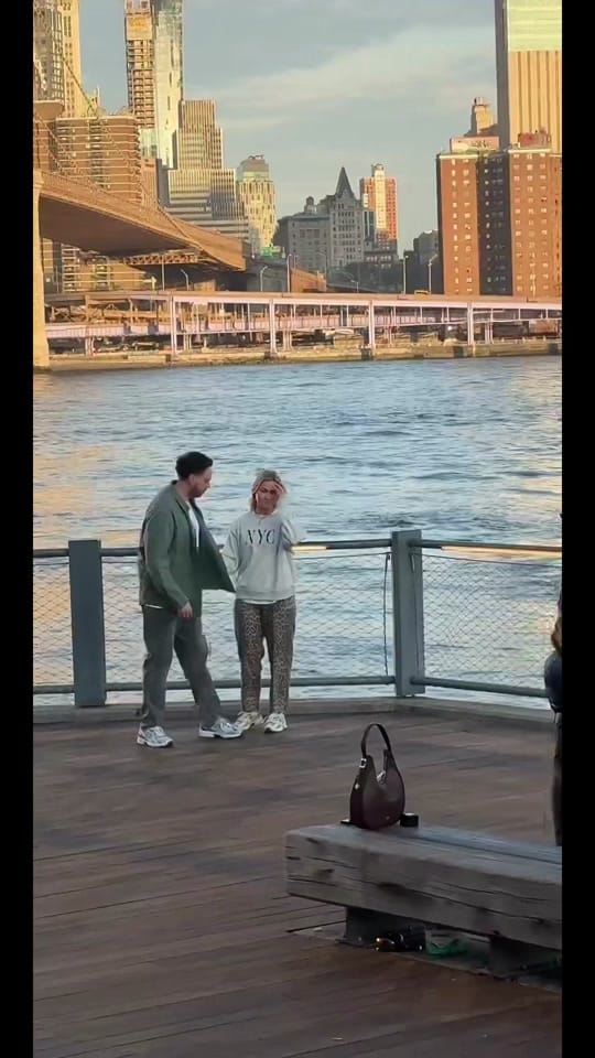 Post 2 by je_mappelle14 on TikTok (video)