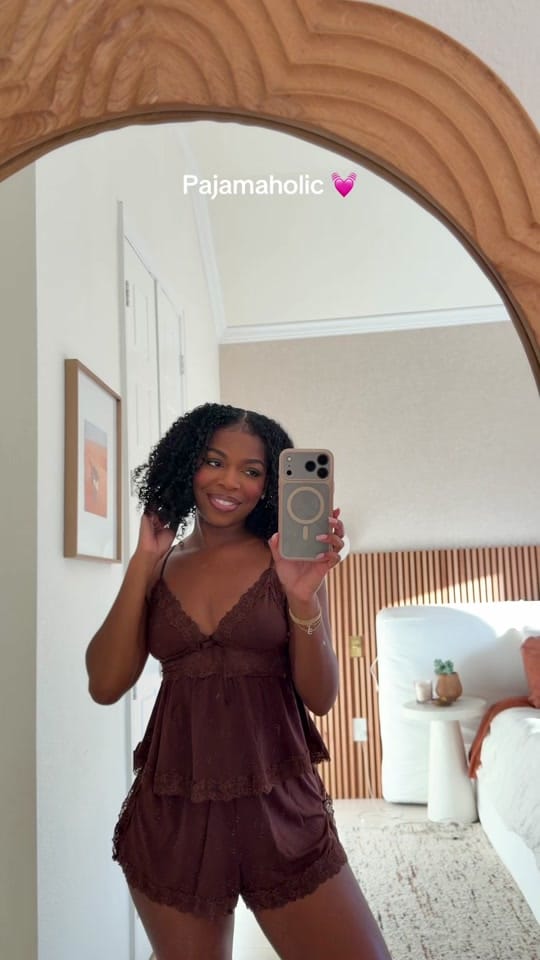 Post 3 by Ciara Anderson on TikTok (video)