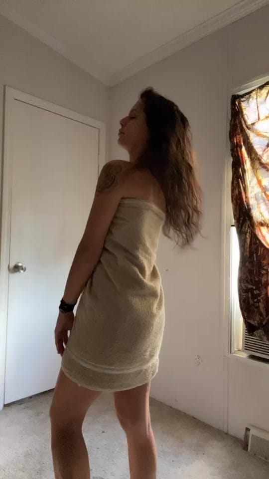 Post 10 by Amanda Keener on TikTok (video)