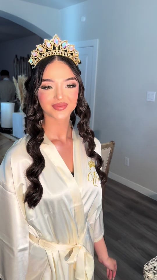 Post 3 by Desi on TikTok (video)