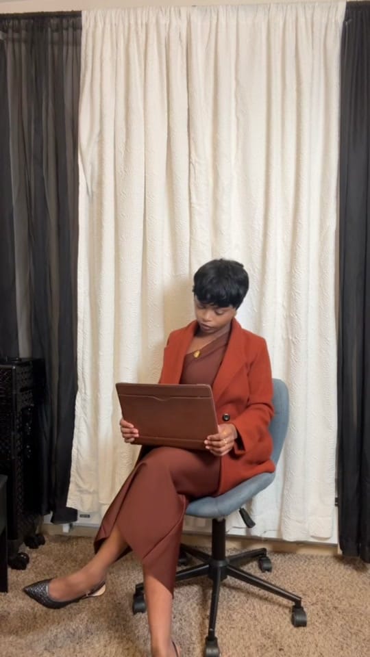Post 6 by Ani🧵🪡 on TikTok (video)