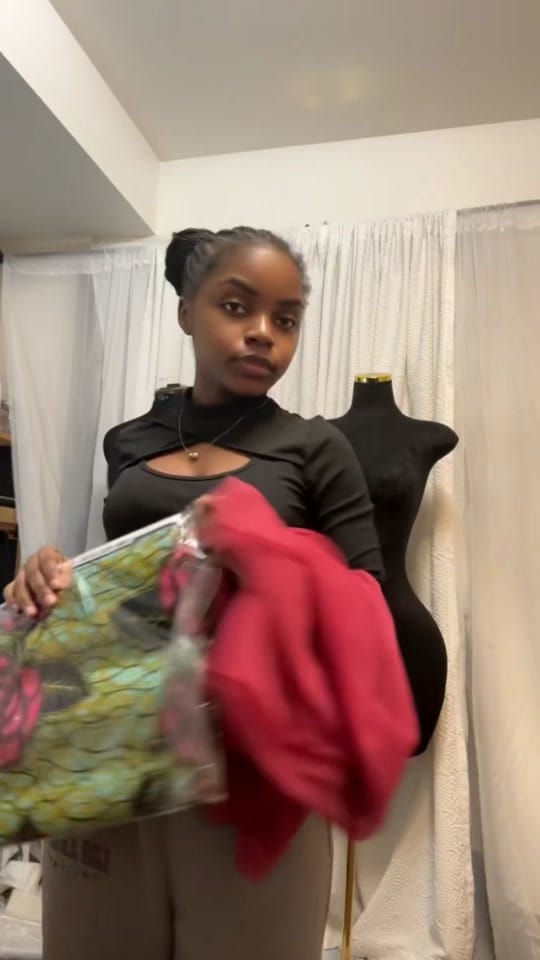 Post 9 by Ani🧵🪡 on TikTok (video)