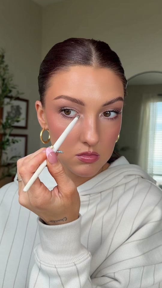 Post 1 by Isabella Torri on TikTok (video)