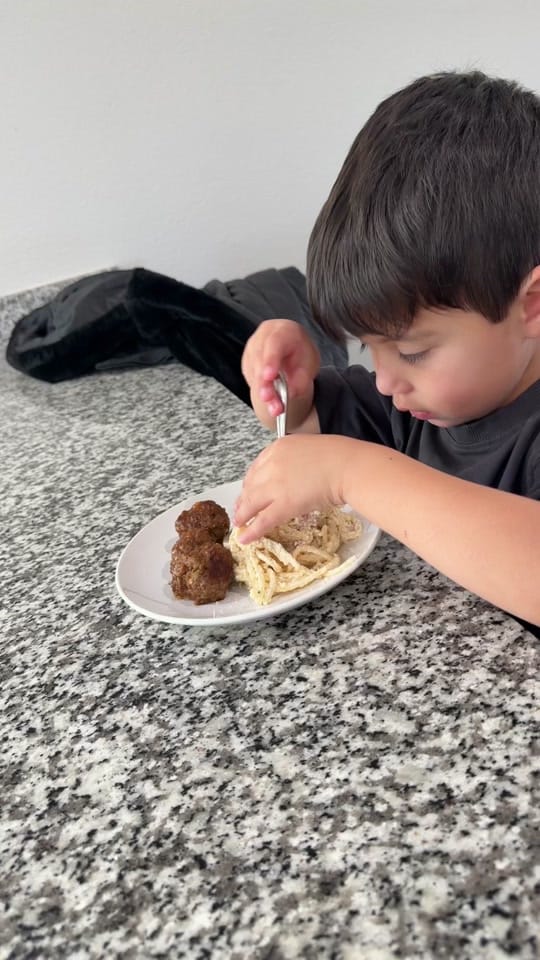 Post 2 by Familia Acuna Reyes on TikTok (video)