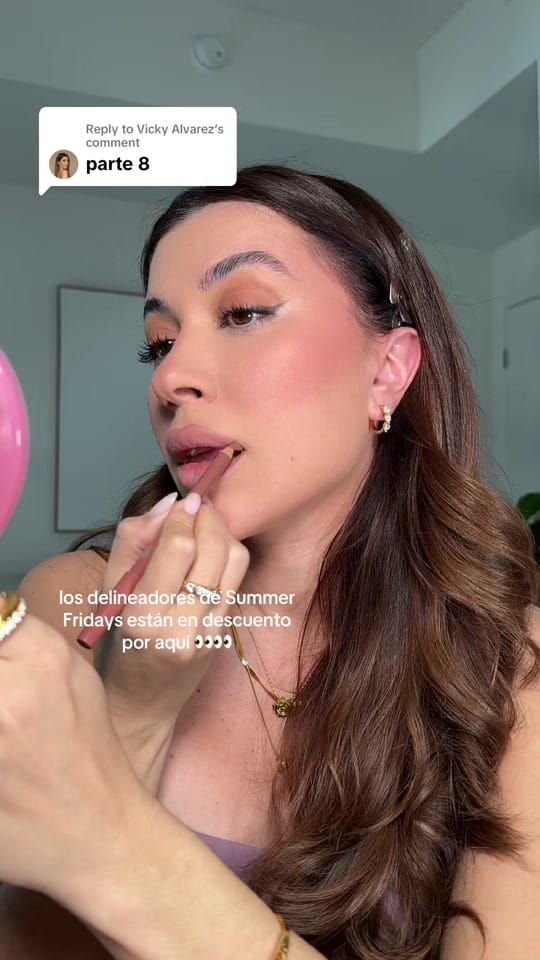 Post 6 by Vicky Alvarez on TikTok (video)