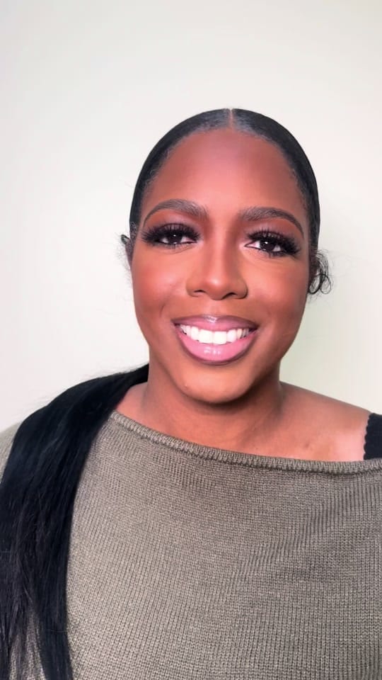 Post 1 by DFW MAKEUP ARTIST 🎨👩🏽‍🎨 on TikTok (video)