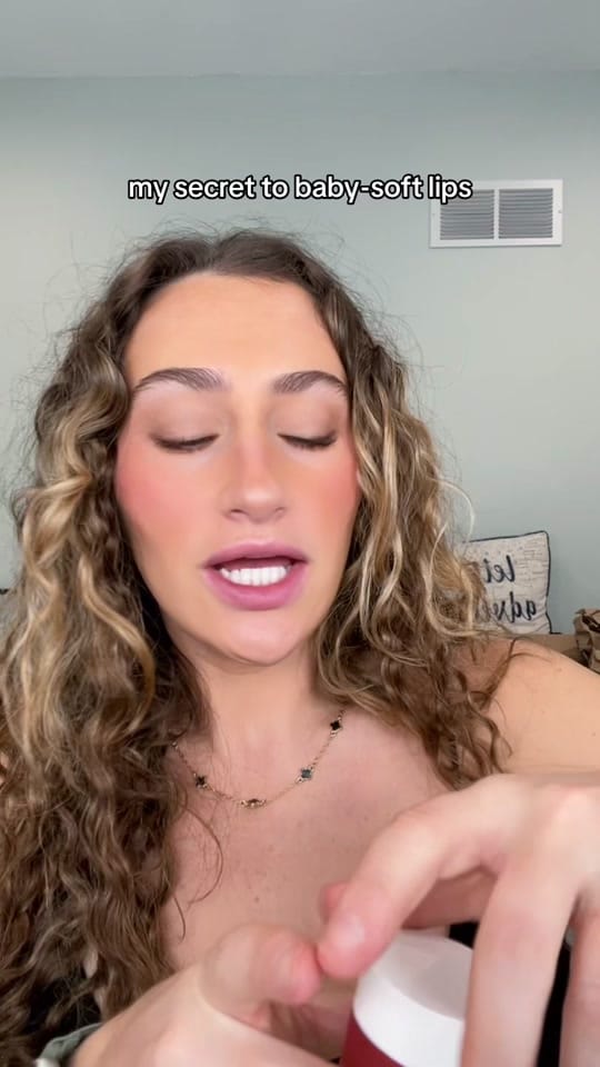 Post 4 by Your Bestie Jenna on TikTok (video)