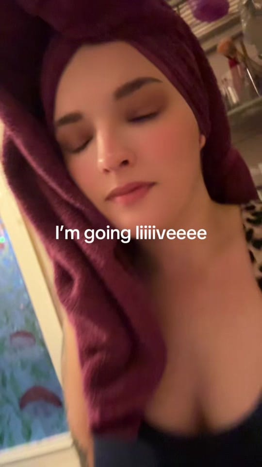 Post 3 by Chelseaintheskyy on TikTok (video)