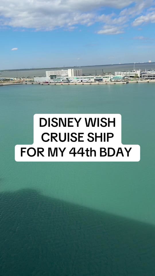 Post 1 by glamlifewithtati on TikTok (video)