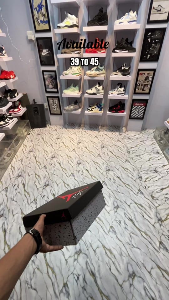 Post 8 by beckysneakers.np on TikTok (video)