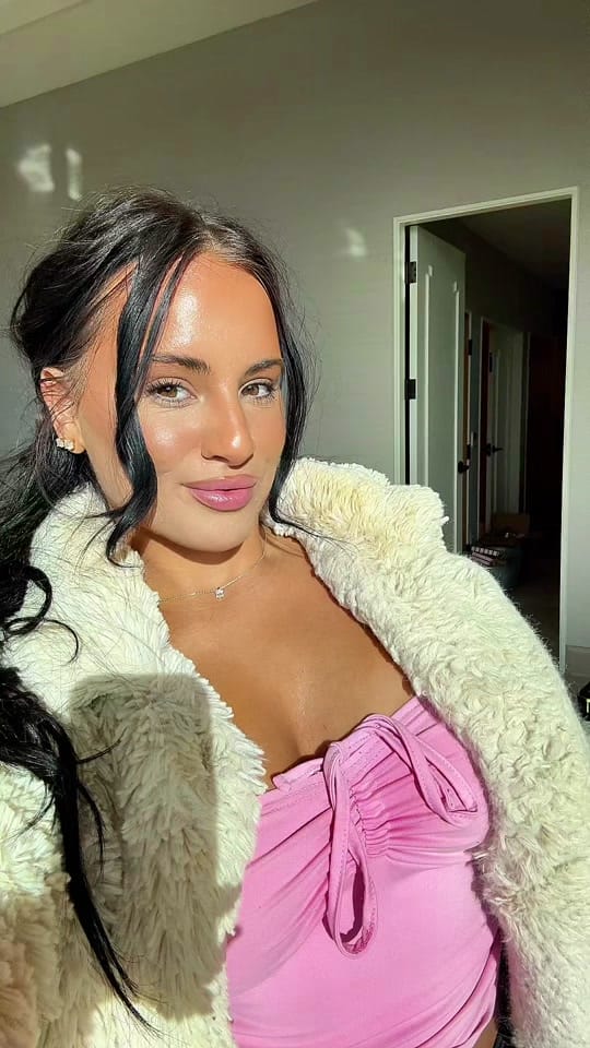 Post 5 by Katya Knapp on TikTok (video)