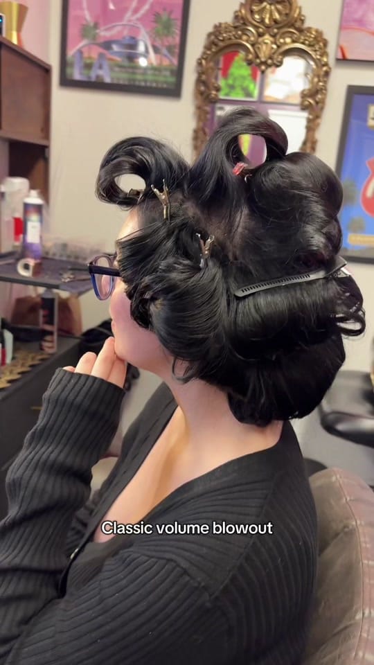 Post 6 by NicoleHairFlip on TikTok (video)