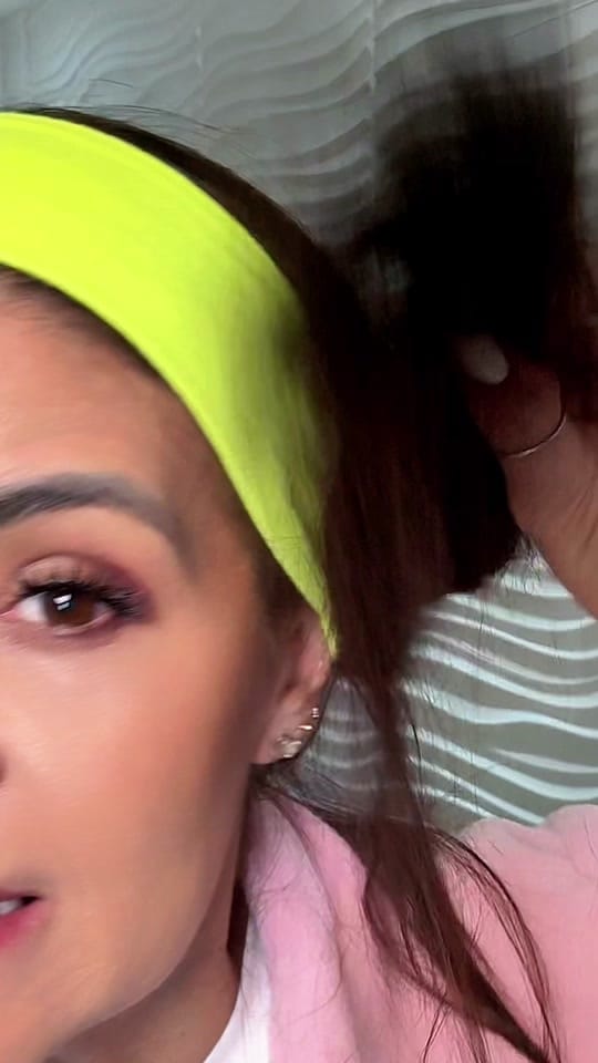 Post 8 by Dimelo A Colores on TikTok (video)