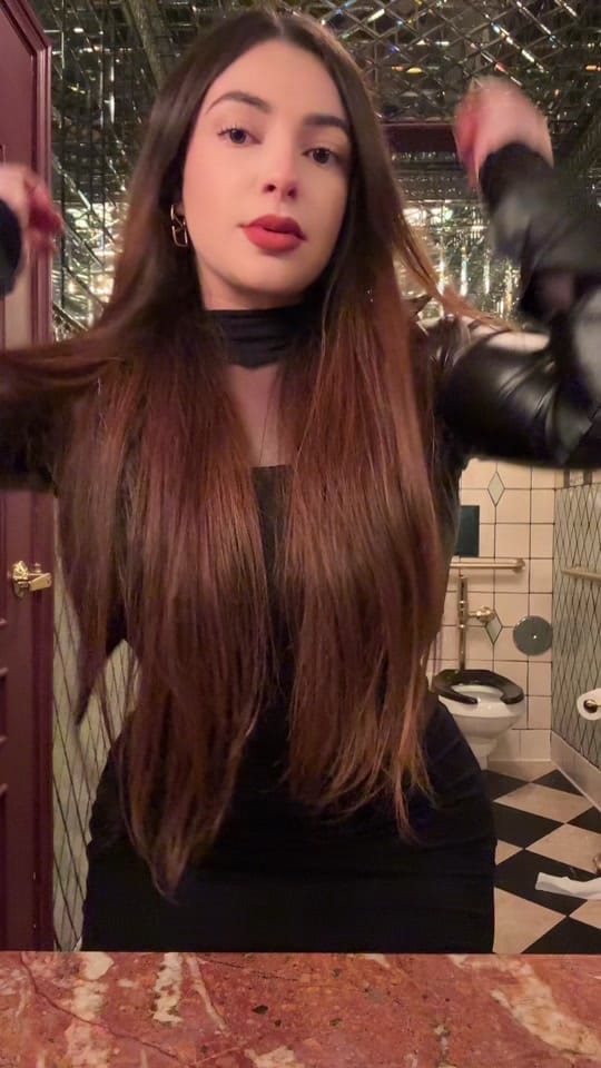 Post 3 by Mariana :) on TikTok (video)