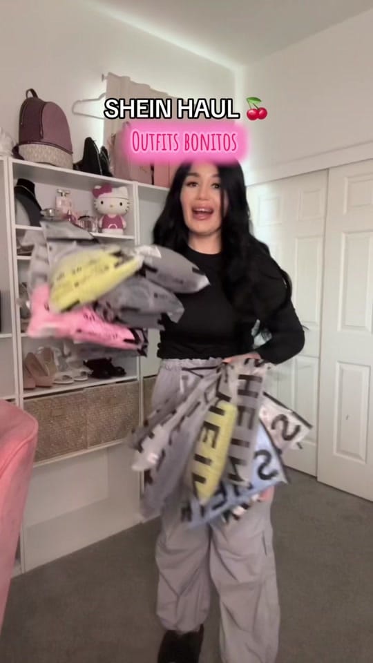Post 10 by itslizbethlliles on TikTok (video)