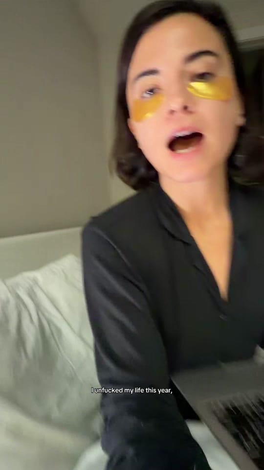 Post 8 by ANGELA LANARIS on TikTok (video)