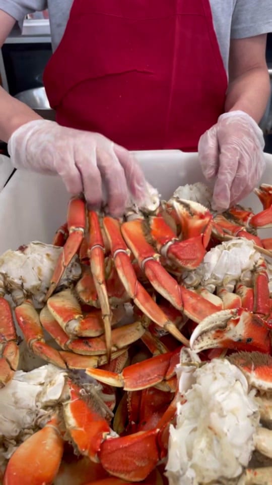 Post 10 by Crab & Claw Seafood on TikTok (video)