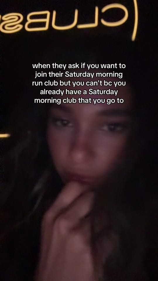 Post 10 by Amna on TikTok (video)