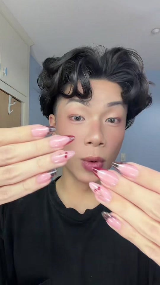 Post 6 by Andy <3 on TikTok (video)