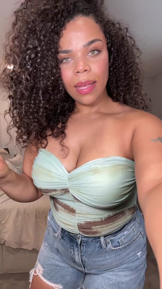 Post 3 by Tazsmine on TikTok (video)