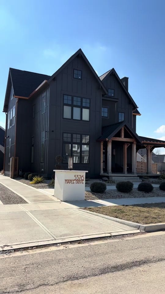 Post 5 by taylor the realtor on TikTok (video)