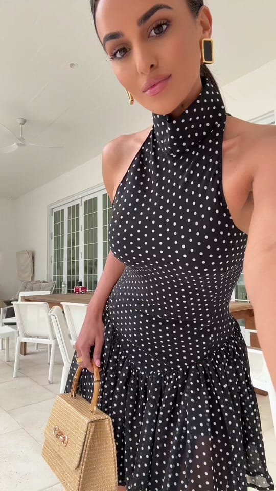 Post 8 by oliviamonet on TikTok (video)