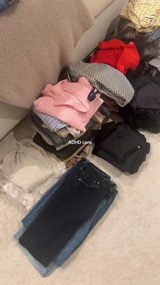 Post 3 by oliviamonet on TikTok (video)