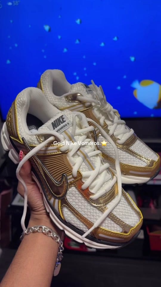 Post 6 by PrettyGirlKP on TikTok (video)