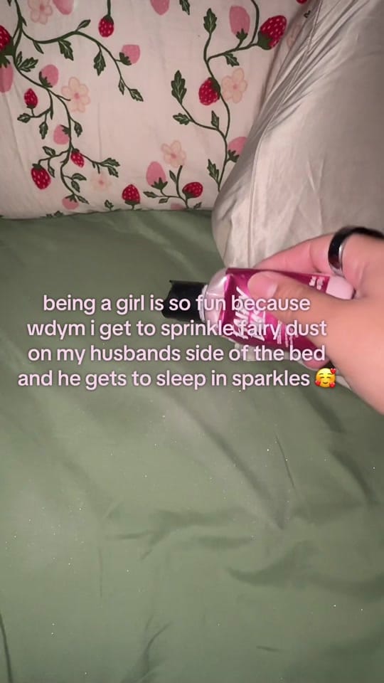 Post 8 by Victoria🎀 | Content Creator on TikTok (video)