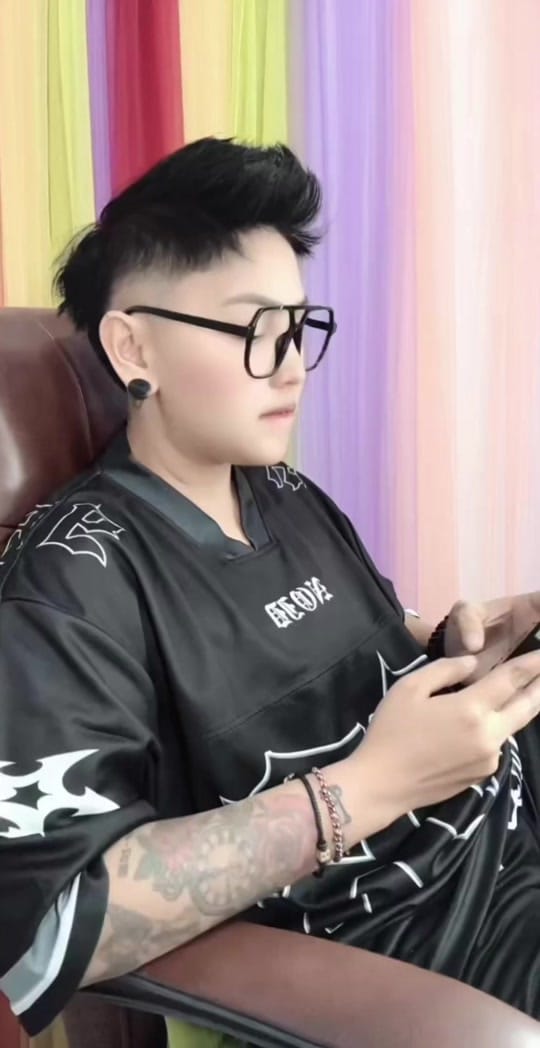 Post 6 by Biian Lova on TikTok (video)